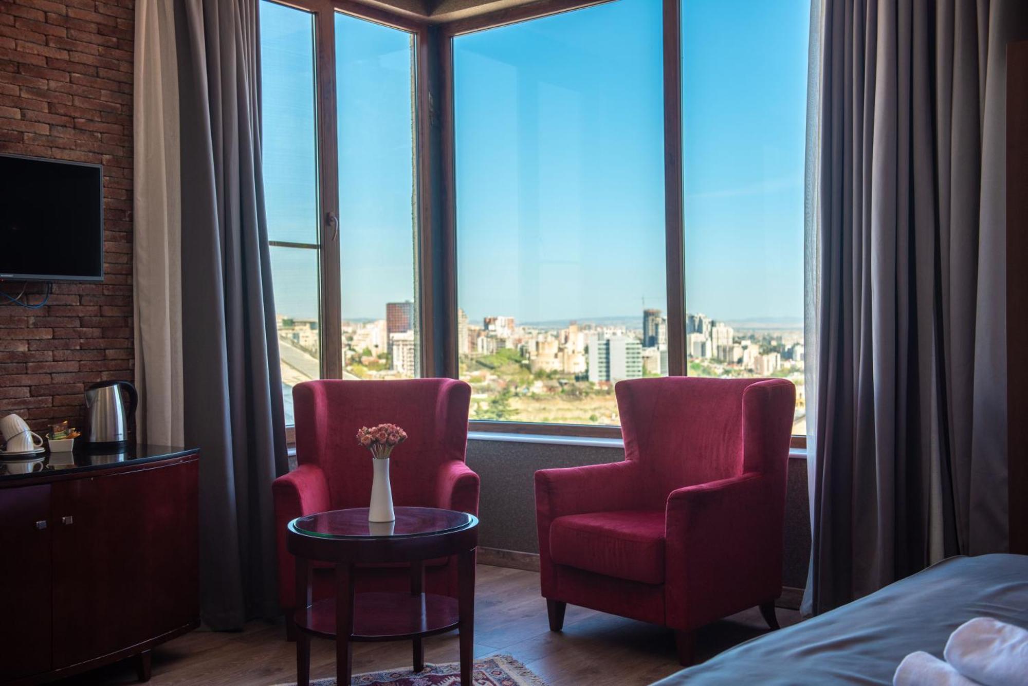 Kraveli Hotel Tbilisi ภายนอก รูปภาพ