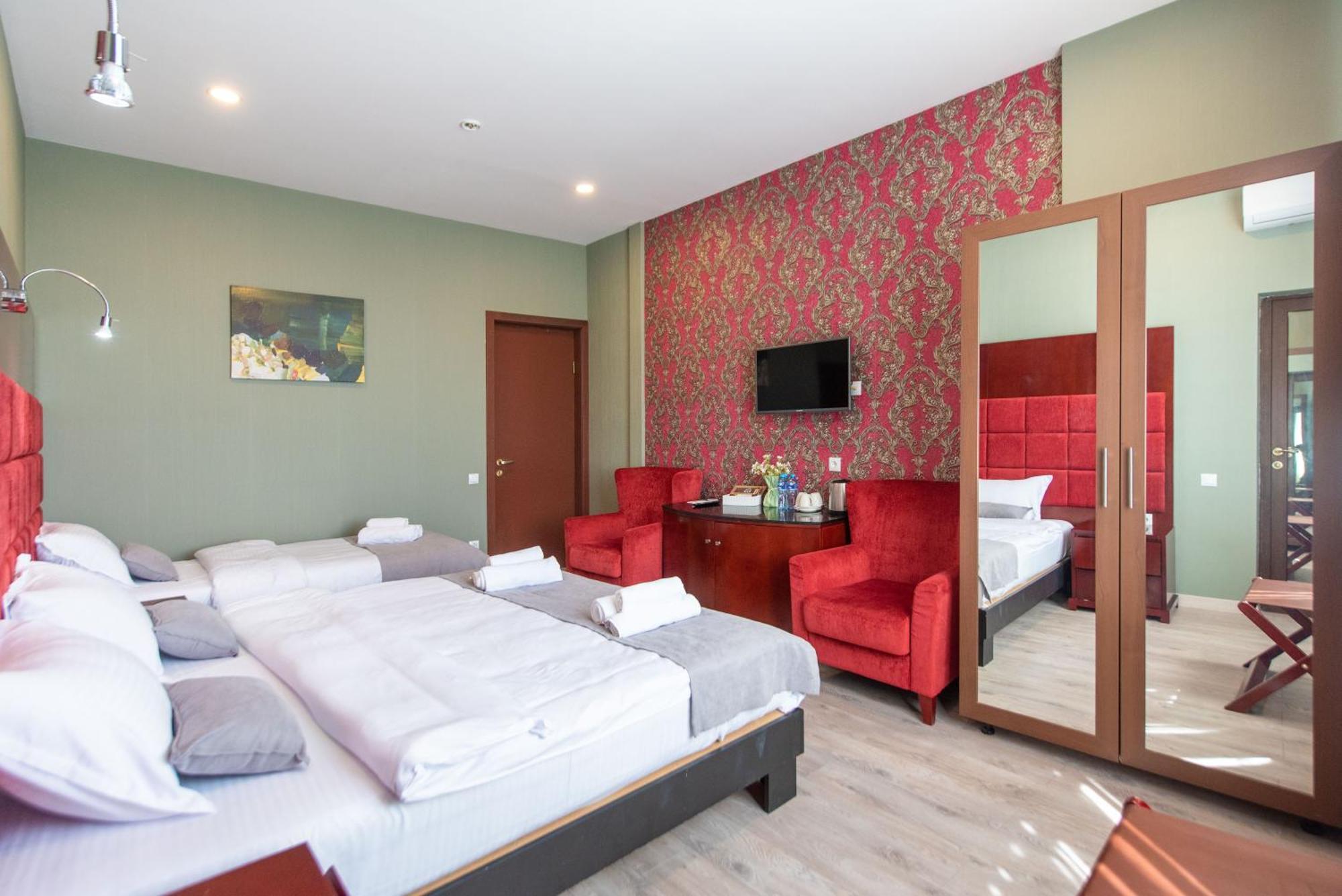 Kraveli Hotel Tbilisi ภายนอก รูปภาพ